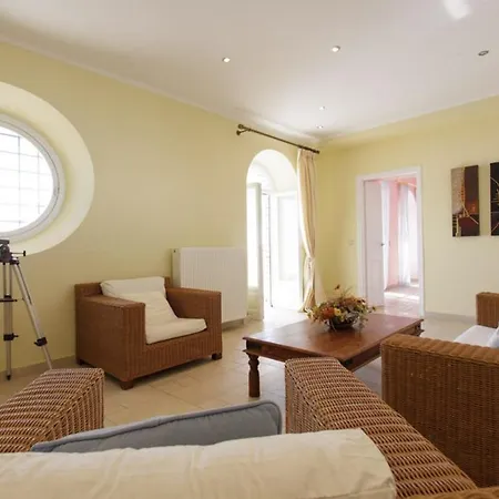 House On The Rocks Villa